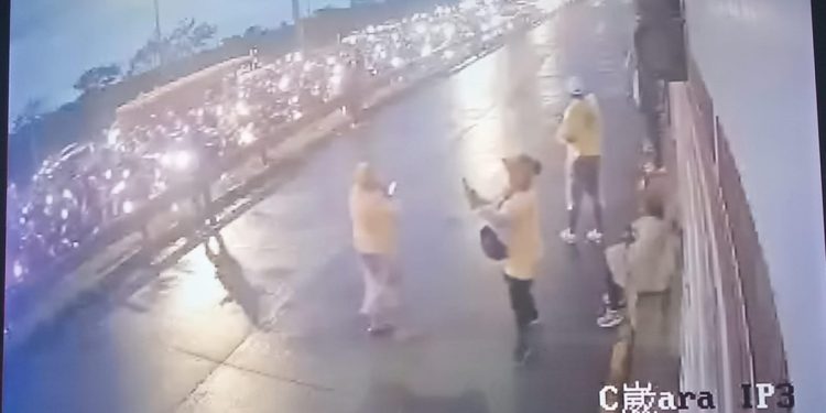 Caminhada de Nikolas paralisa transporte público e impacta trânsito no DF. Veja vídeo