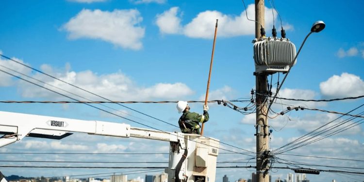 Duas regiões do DF ficam sem energia nesta sexta-feira (30/1). Confira