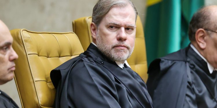 Pedido de suspeição sobre Toffoli eleva tensão com PF no caso Master