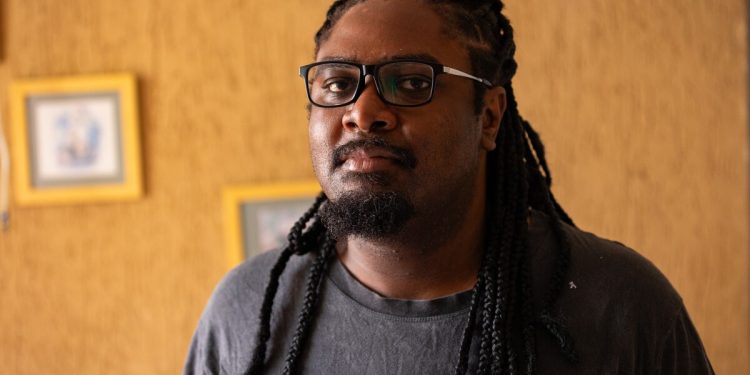 Perseguido por Carla Zambelli, Luan Santos faz vaquinha na internet para custear processo