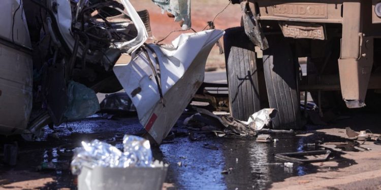 “Acabei com a minha vida”, desabafa motorista de van após acidente na BR-020. Veja vídeo