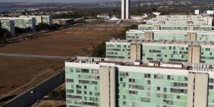 Vias da Esplanada serão parcialmente fechadas nesta terça-feira