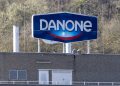 Danone recolhe mais fórmulas infantis na Europa por risco de toxina