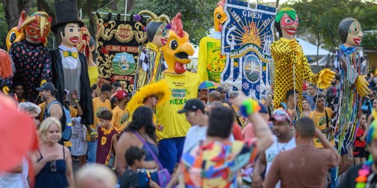 GDF diz que Carnaval reuniu 1,5 milhão de foliões nas ruas da capital