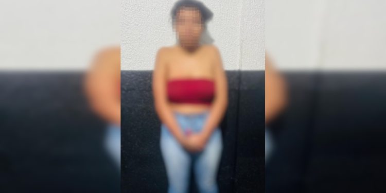 Mulher que matou colega de trabalho a facadas em casa ficava com ele