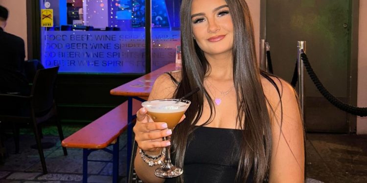 Jovem confunde dor de cabeça com ressaca e morre horas depois