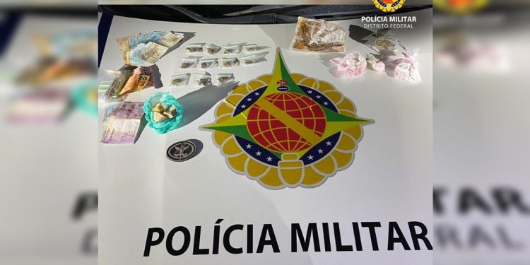 PM prende homem com grande quantidade de haxixe “dry” e R$ 964 no DF. Veja vídeo