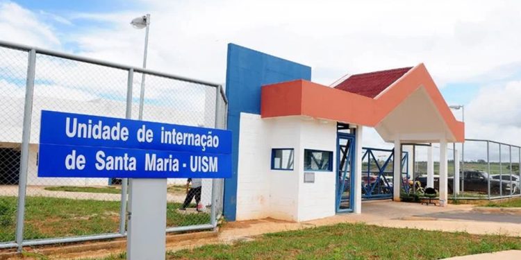 Internos tinham plano de “sequestrar” agente e fugir de unidade no DF