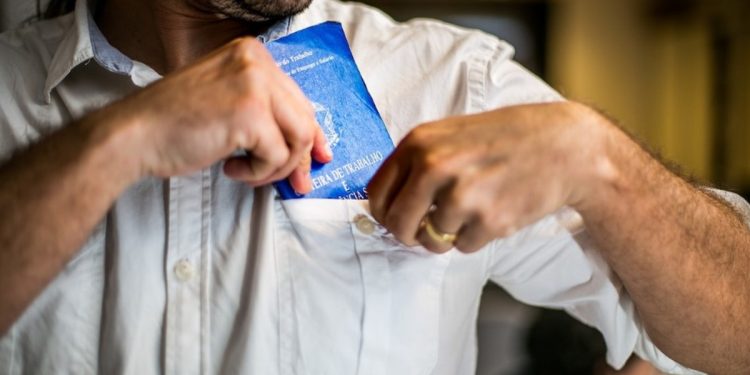 Agências do Trabalhador oferecem 344 vagas de emprego nesta quinta