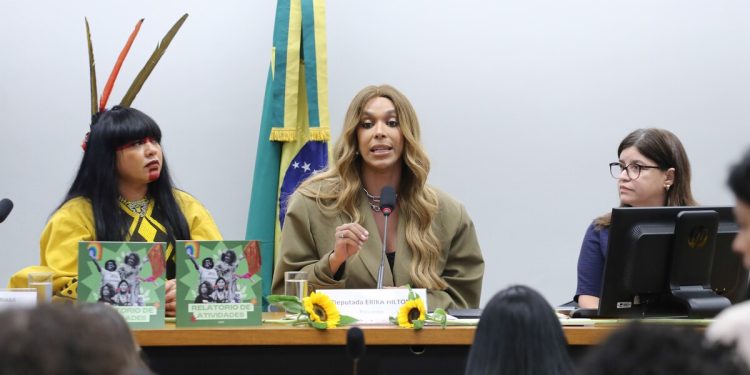 De Dilma a Lula 3, Comissão da Mulher na Câmara teve presidentas com ideologias diversas