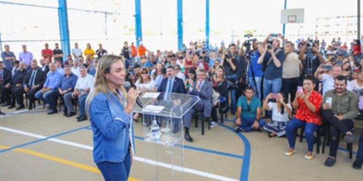 Veja como ficará tabela de gratificação de escolas do DF após reajuste