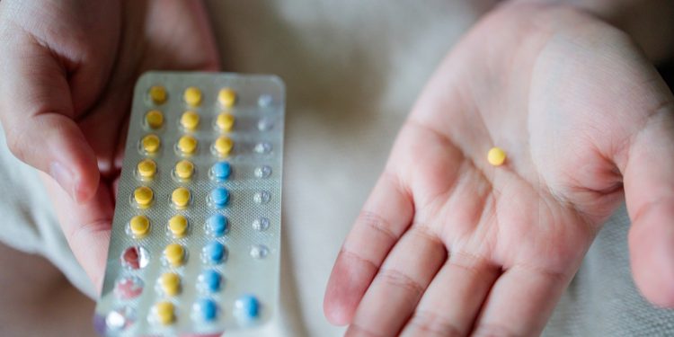 Ginecologista diz se há relação entre anticoncepcional e humor