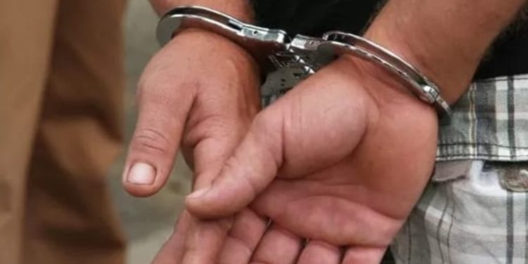 Homem é preso por importunação sexual contra jovem em ônibus do DF