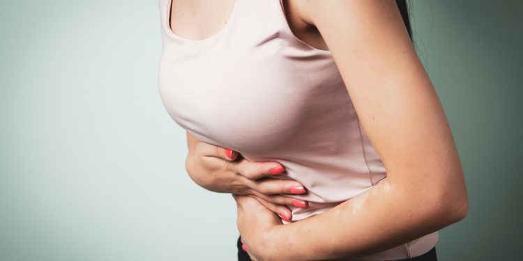 Barriga fazendo barulho? 6 sinais que podem indicar algo importante