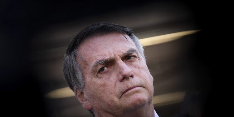 STM nega competência para conceder liberdade a Bolsonaro