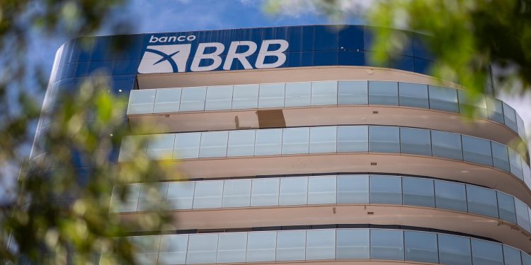 “Risco de dano imediato”, diz GDF após ser proibido de usar imóveis para capitalizar BRB