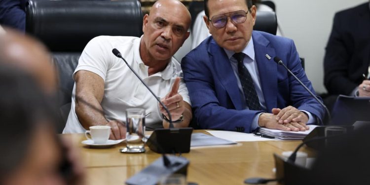 BRB venderá subsidiária por R$ 1,1 bilhão, diz presidente a deputados