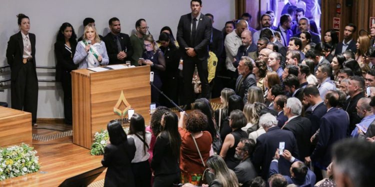 Celina pede ao presidente do BRB que afaste envolvidos no caso Master