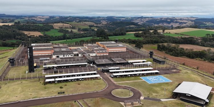 Chefes do PCC estão presos onde Vorcaro ficará em Brasília