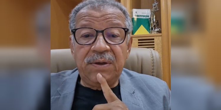 Desembargador chama Moraes de criminoso: “Vida de Bolsonaro em suas mãos”