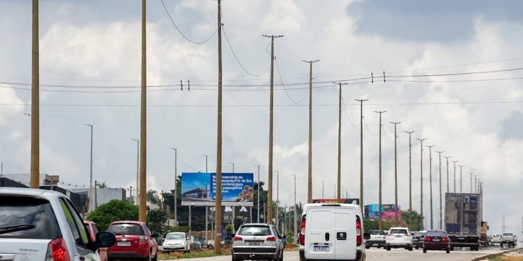TCDF investiga irregularidades após fissuras no concreto da Estrutural