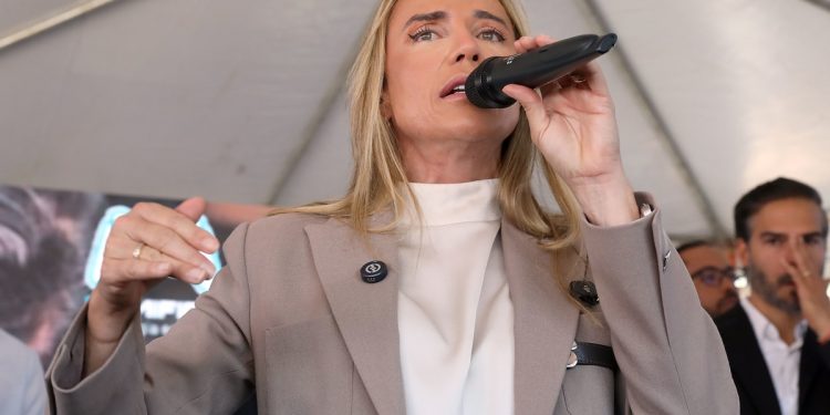 Celina diz que vai recorrer de decisão que barra uso de bens para socorrer BRB