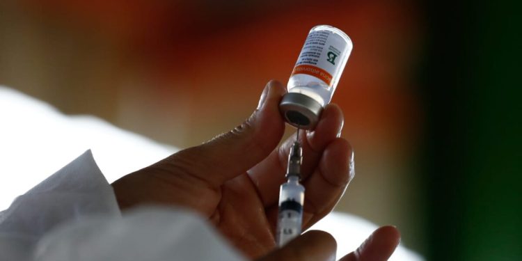 Covid-19: estoque zera e postos de saúde do DF ficam sem vacina