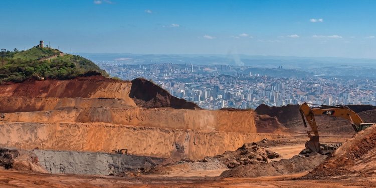 As digitais de Vorcaro, Zettel e do governo Zema na destruição da Serra do Curral em Minas