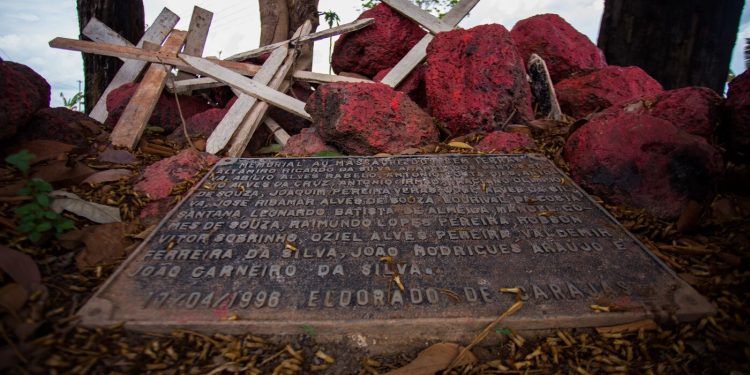 Conflitos no campo: assassinatos dobram no Brasil em um ano, aponta Pastoral da Terra