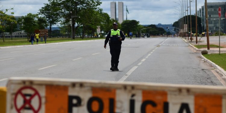 Marcha vai interditar vias no centro de Brasília nesta quarta (15/4)