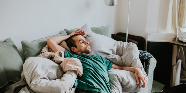 Sinais silenciosos de que o sedentarismo já está afetando sua saúde