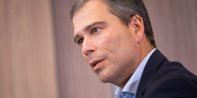 Ex-presidente do BRB, Paulo Henrique Costa troca advogado após prisão