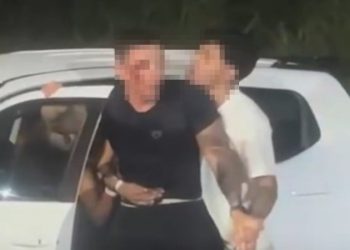 Barraco, tiros e confusão: homem é atingido após briga em boate. Veja vídeo