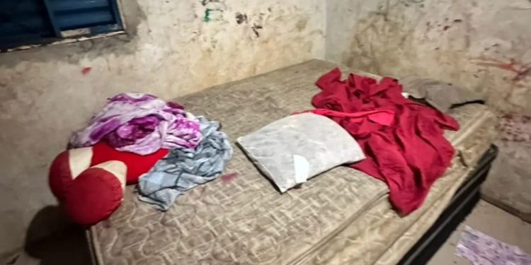 Crianças são resgatadas de casa onde viviam em situação precária de higiene