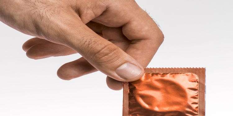 Sexo sem proteção? Especialistas explicam o que você deve fazer depois