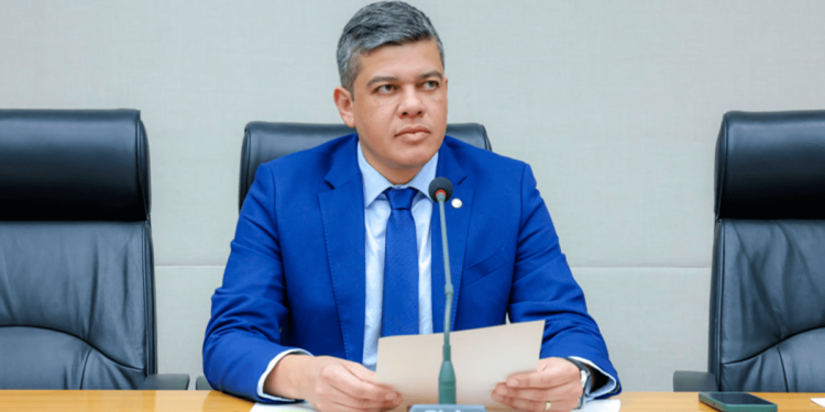 Deputado Daniel Donizet vira réu por assédio e importunação sexual