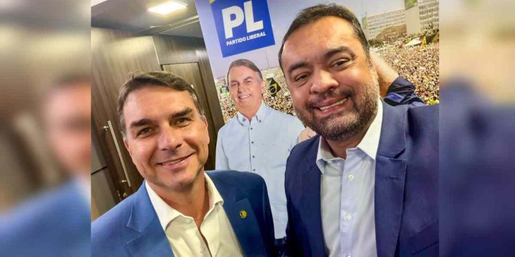 Em Brasília, Castro e Flávio mostram que jogo segue combinado e reforçam parceria