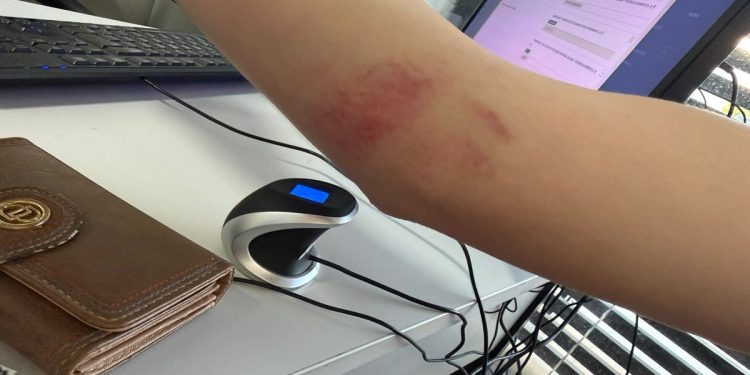 Após discussão, homem agride mulher com socos e chutes e é preso em GO