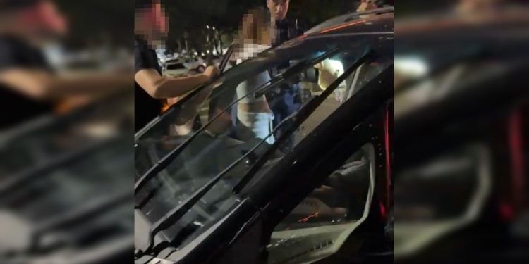 Vinho e direção: bêbada causa acidente e é presa por não pagar fiança. Veja vídeo