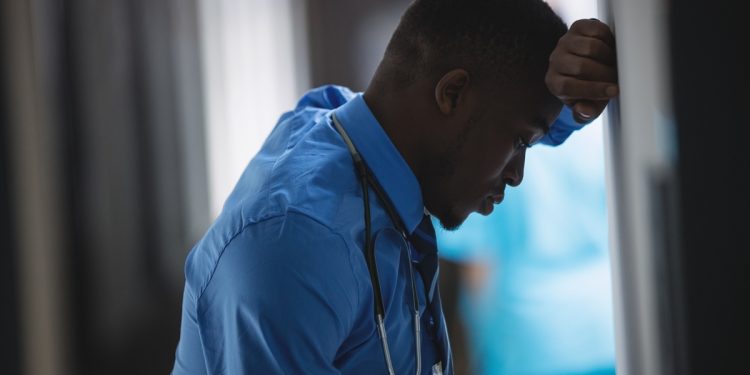 “Luto é legítimo”, afirma psicóloga sobre saúde mental de oncologistas