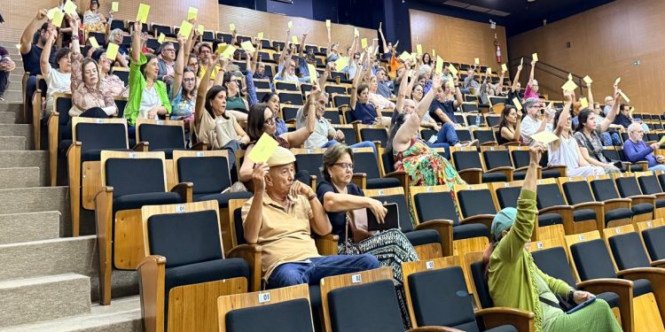 Professores da UnB aprovam nova paralisação para a próxima quinta-feira