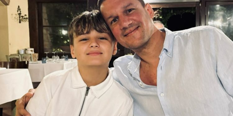 Homem descobre câncer de intestino após confundir sinal com hemorroida