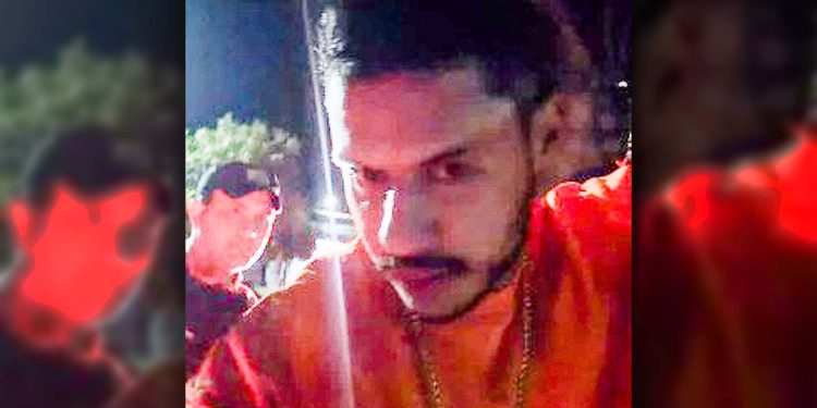 Hungria posta nas redes sociais abordagem policial após sair de bar. Veja vídeo