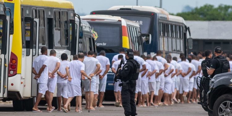 Saidão de Dia das Mães libera 1.479 detentos no Distrito Federal