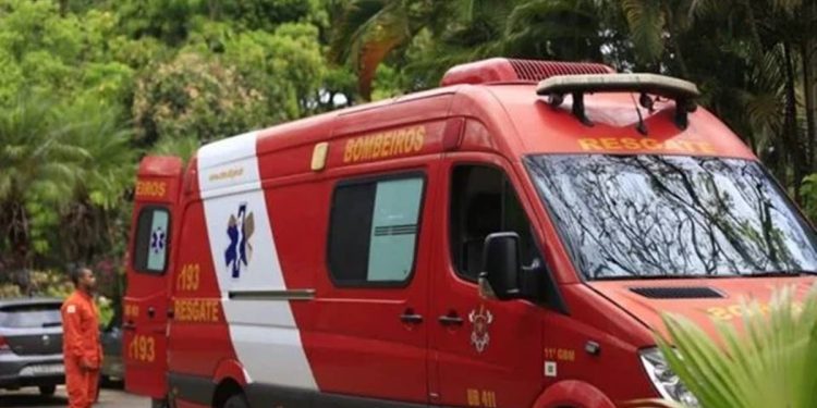 Homem morre esfaqueado após 50 minutos de tentativas de reanimação