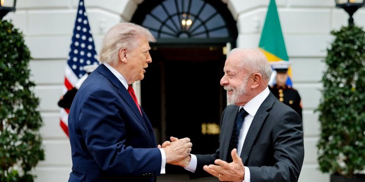 Lula e Trump miram terras raras e evitam tensões em encontro pragmático, dizem analistas