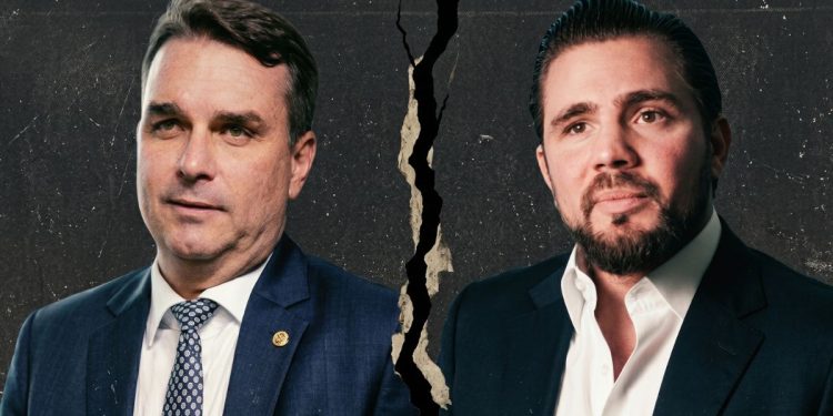 Áudio de Flávio Bolsonaro pedindo R$ 134 mi a Vorcaro vaza e abala direita brasileira