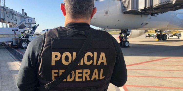 Moradora do DF tem mala trocada por outra com 40kg de droga em aeroporto de SP