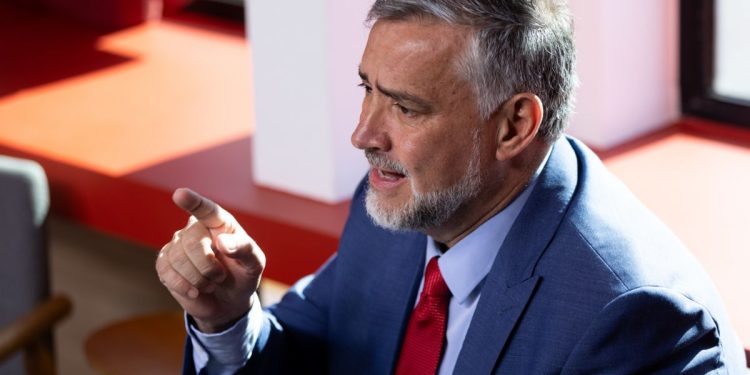 Líder do governo Lula defende criação da CPI do Master: “Sem acordão”