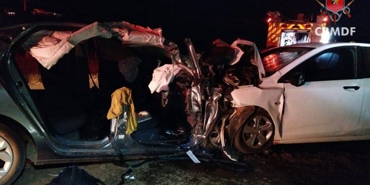 Batida frontal deixa dois mortos e três gravemente feridos no DF